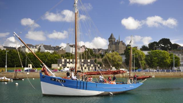 Presqu Ile De Plougastel And Daoulas Abbey Brittany Tourism