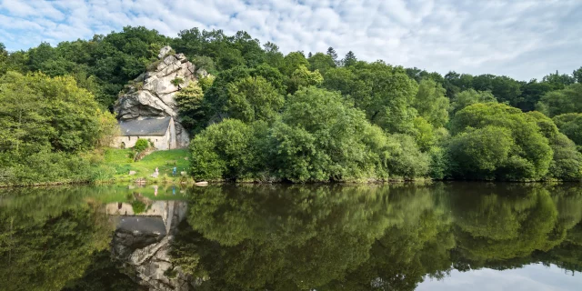 le-blavet-chapelle-saint-gildas-bieuzy-les-eaux.jpg