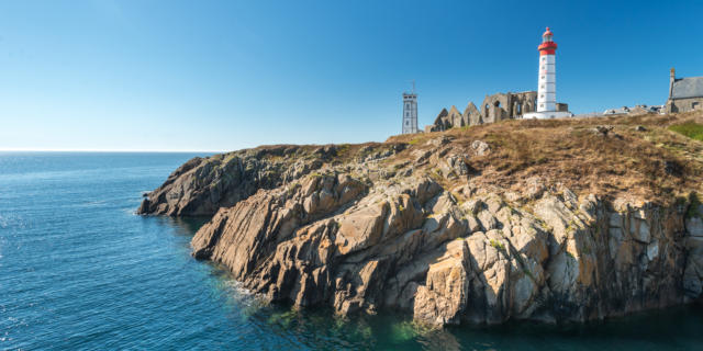 Le sémaphore, les ruines de l'abbaye et le phare de la pointe Saint-Mathieu - Plougonvelin