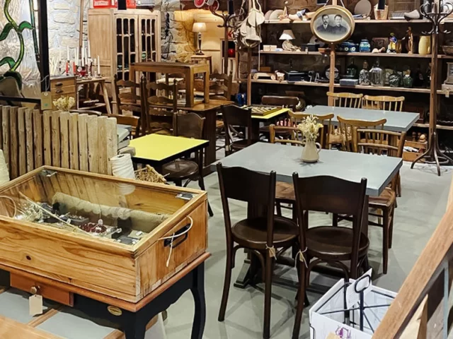 Café Brocante Au Rigad'eau - Baden